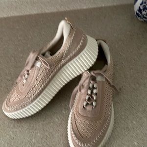 Dolce Vita Dolen sneakers in blush